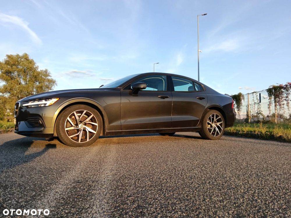 Volvo S60 T6 AWD Momentum Pro - 1