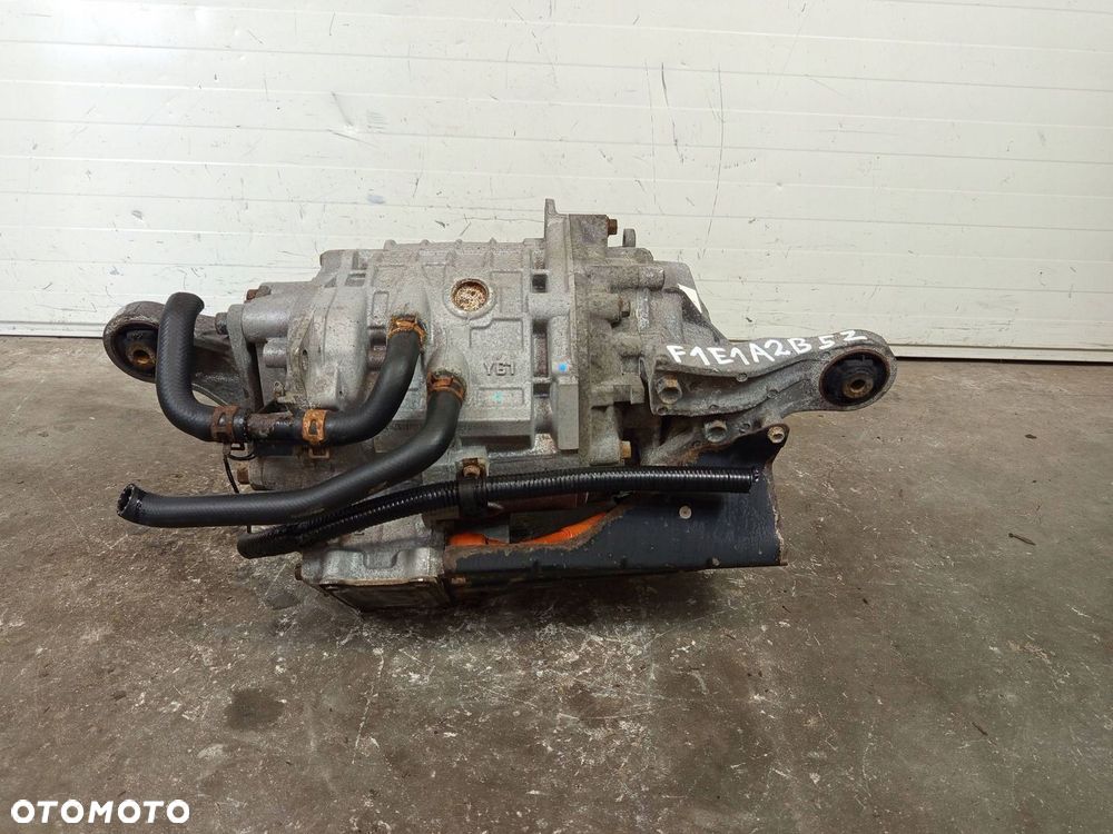 Mitsubishi OUTLANDER 3 III MOST DYFER SILNIK TYŁ TYLNY PHEV F1E1A-2-B5Z - 2