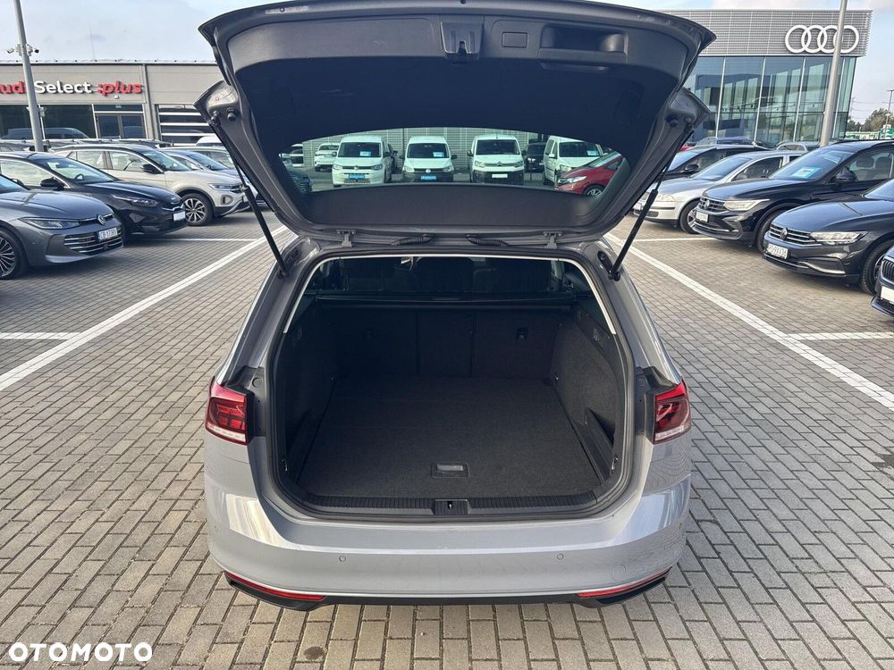 Volkswagen Passat 2.0 TDI EVO Business DSG - 17