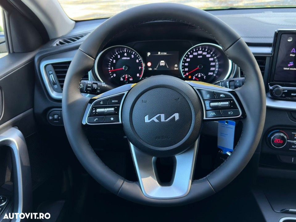 Kia XCeed 1.5 T-GDI 7DCT City - 6