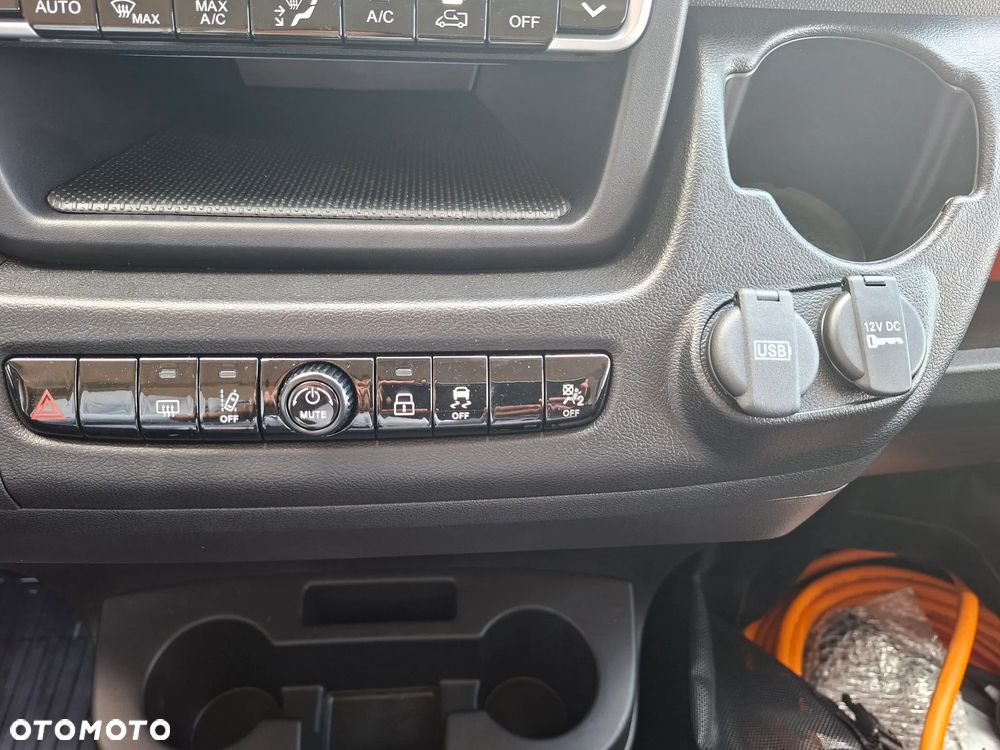 Toyota Proace Max BEV L3H2 110kWh 270KM Active - 20