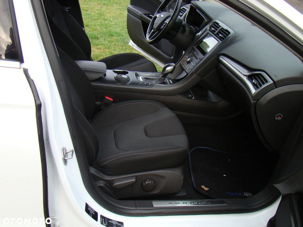 Ford Mondeo 2.0 Hybrid Titanium - 15