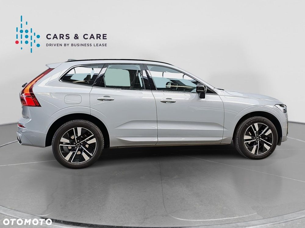 Volvo XC 60 B5 B AWD Plus Dark - 26