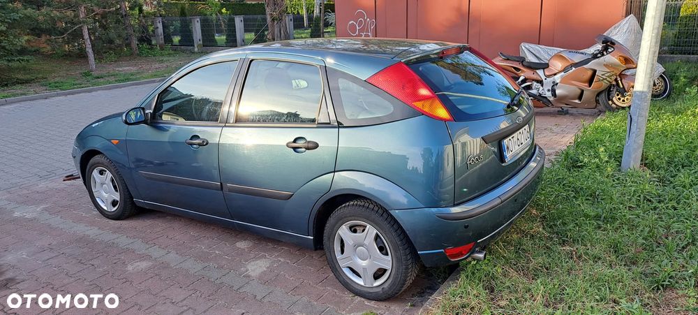 Ford Focus 1.6 X100 - 7