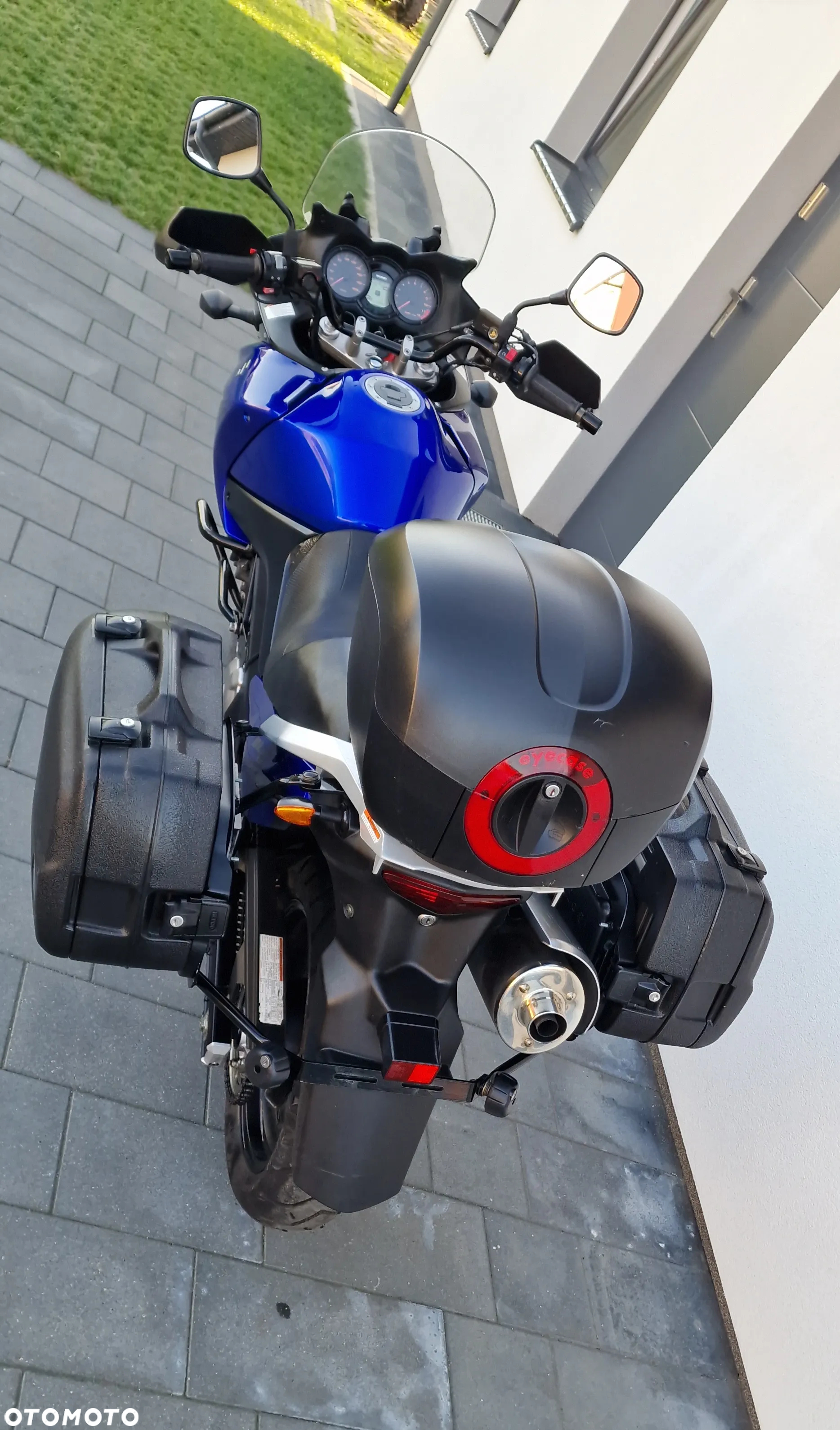 Suzuki DL - 10