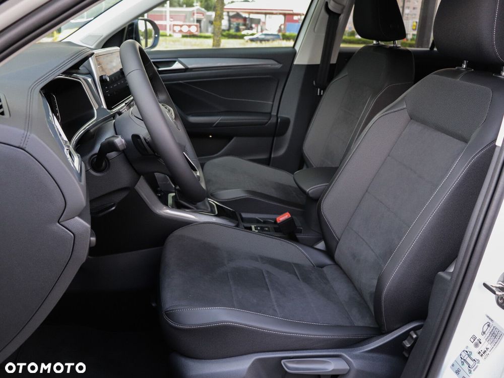 Volkswagen T-Roc - 11