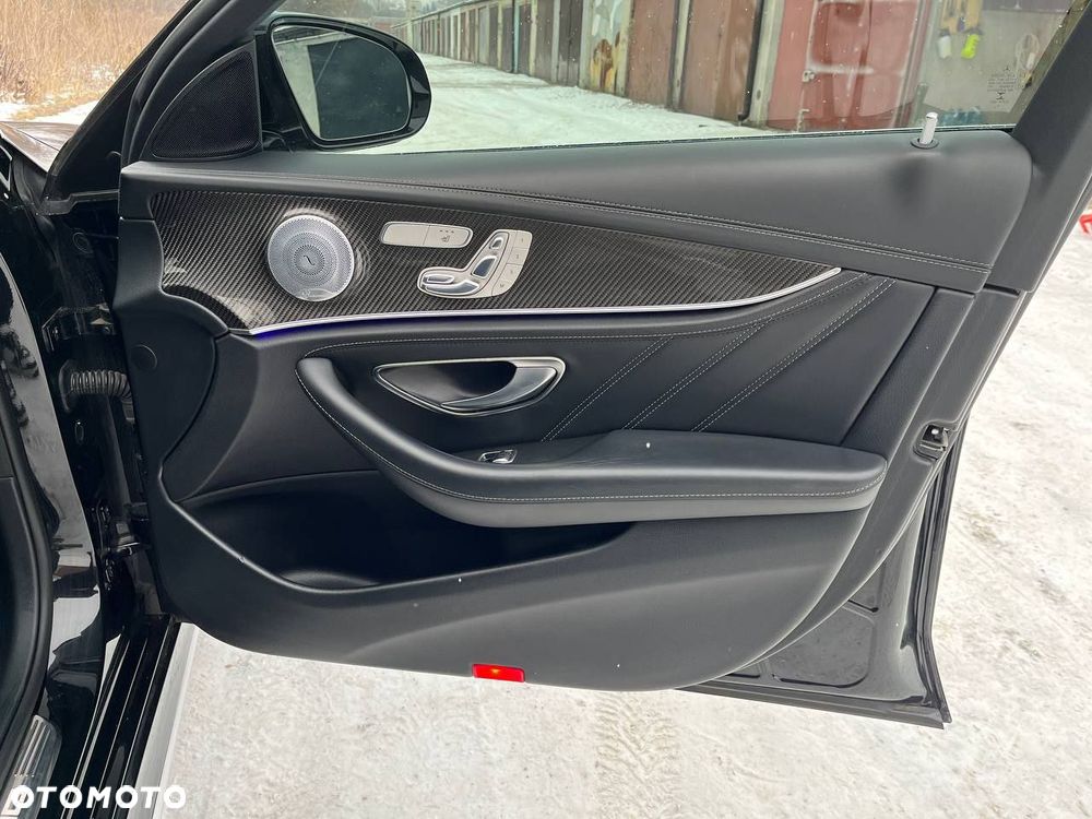 Mercedes-Benz Klasa E - 8