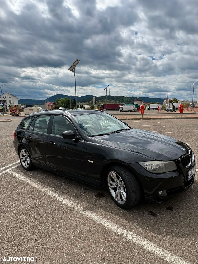 BMW Seria 3 320d xDrive DPF - 5