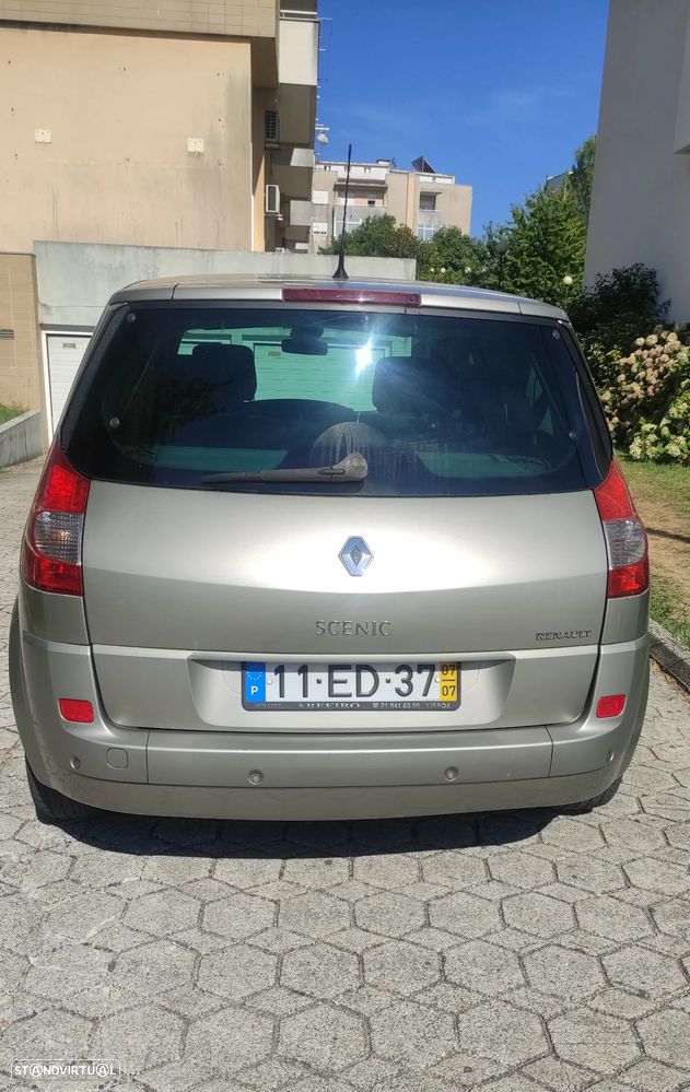 Renault Scénic 1.5 dCi Dynamique S — fotografia 3