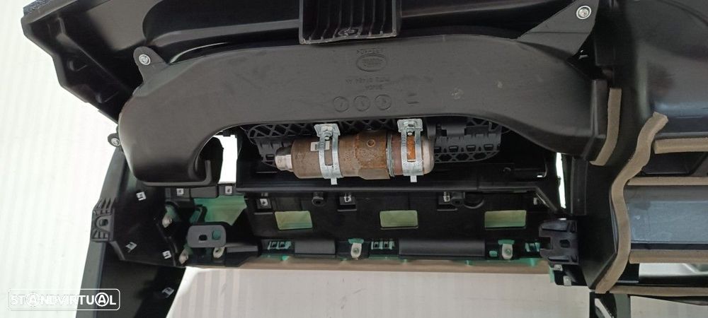 TABLIER LAND ROVER DISCOVERY SPORT HSE - 2