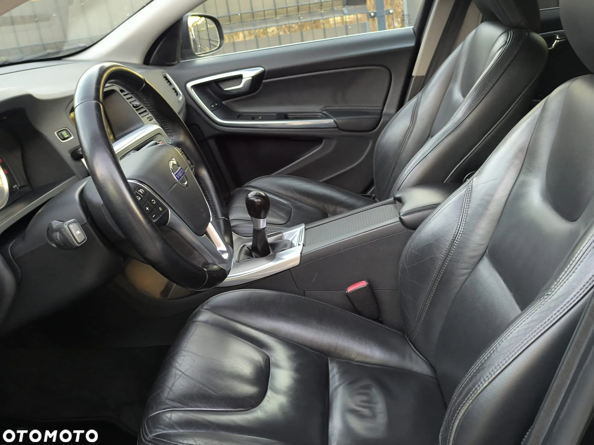 Volvo V60 D3 Summum - 11