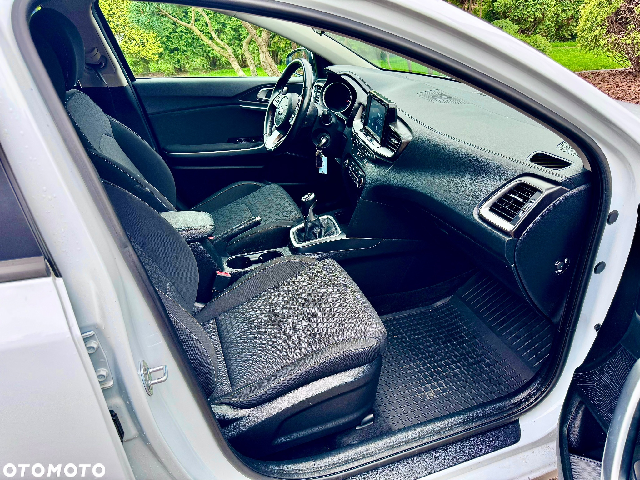 Kia Ceed - 15