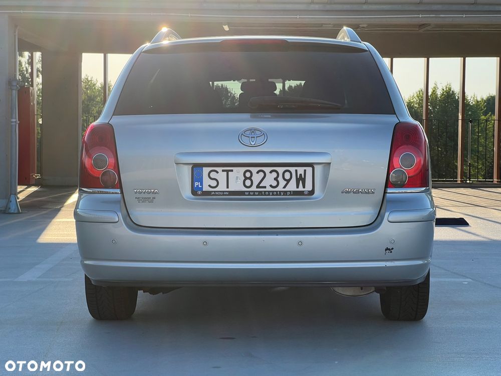 Toyota Avensis 1.8 VVT-i Combi - 6