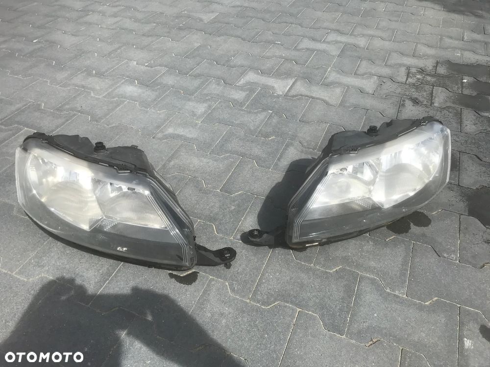 Skoda Rapid 12-17 Lampa Reflektor Prawy Lewy 5JB941016 5JB941015 - 1