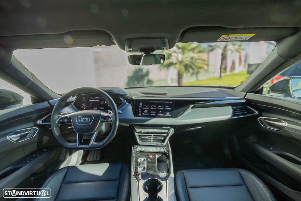 Audi e-tron GT quattro - 22