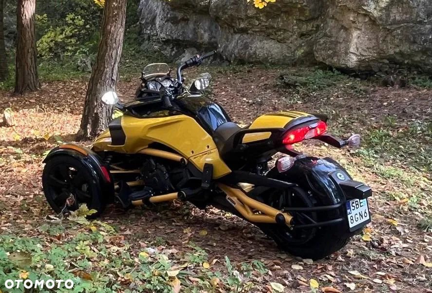 Can-Am Spyder - 4