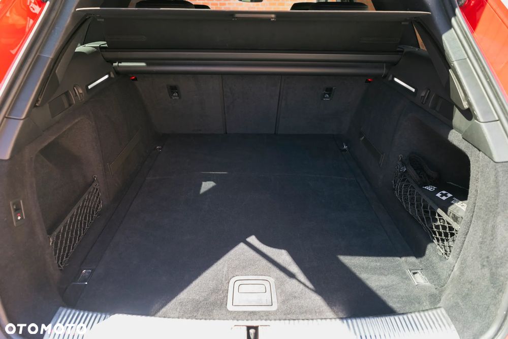 Audi A4 Avant 40 TFSI quattro S tronic - 17