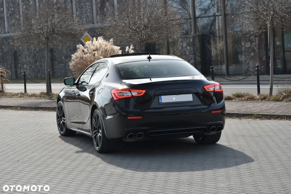 Maserati Ghibli GranSport - 5