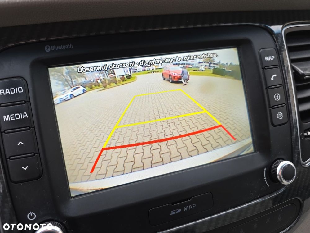 Kia Carens 1.7 CRDi Business Line - 26