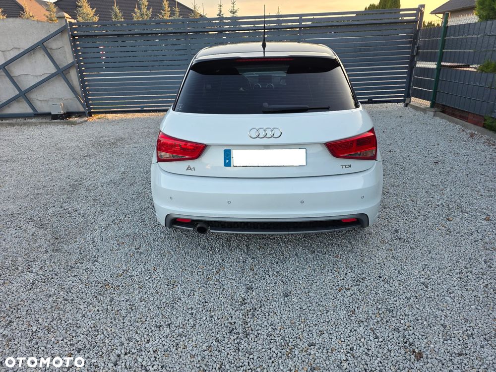 Audi A1 Sportback 1.6 TDI S tronic S line edition - 14