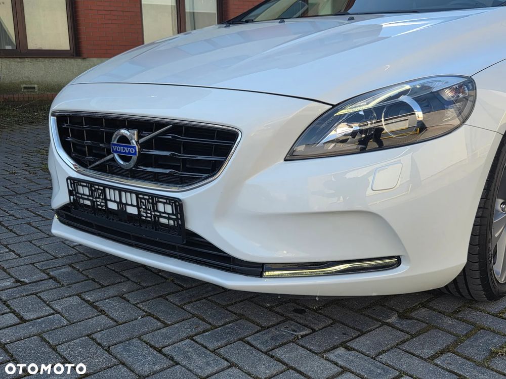 Volvo V40 T2 Summum - 18