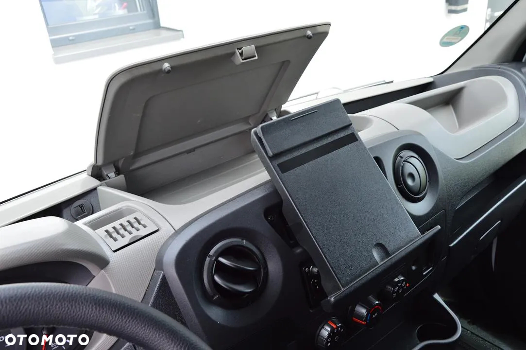 Renault Master - 18
