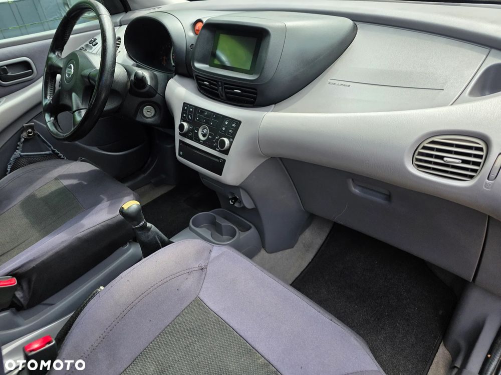 Nissan Almera Tino 1.8 Acenta - 4