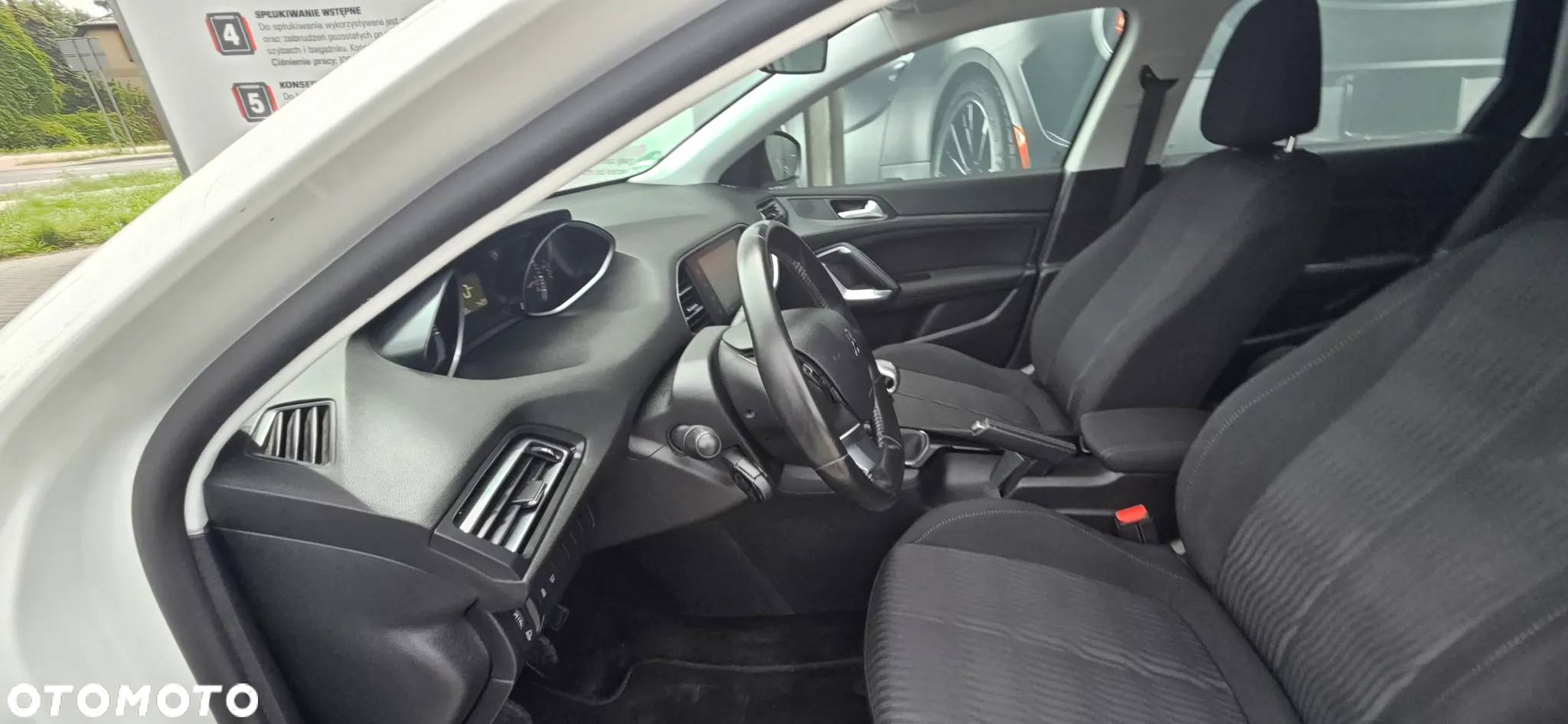 Peugeot 308 130 e-THP Stop & Start Allure - 31