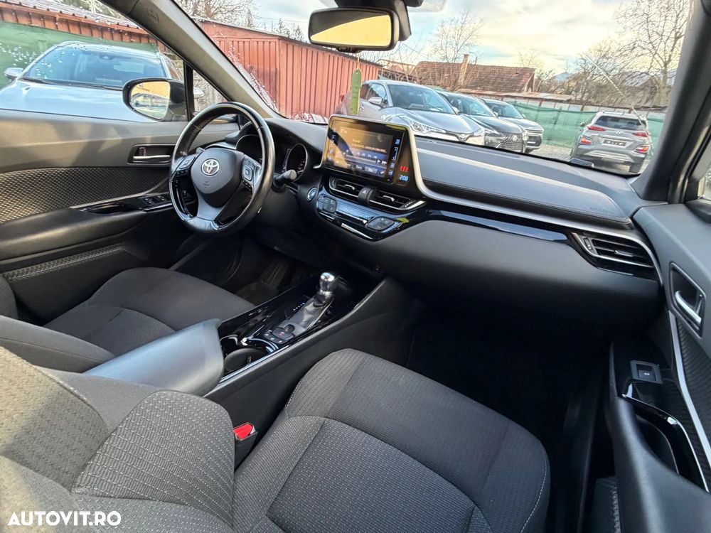 Toyota C-HR Hybrid Business-Edition - 22