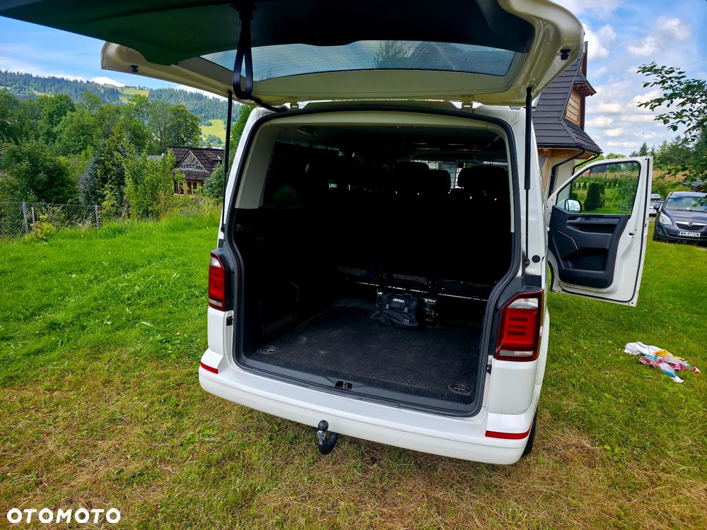Volkswagen Caravelle 2.0 TDI L2 Trendline 4Motion DSG - 8