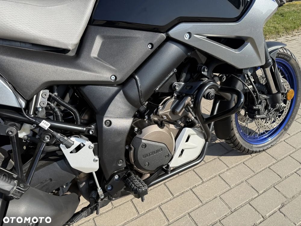 Suzuki DL - 8