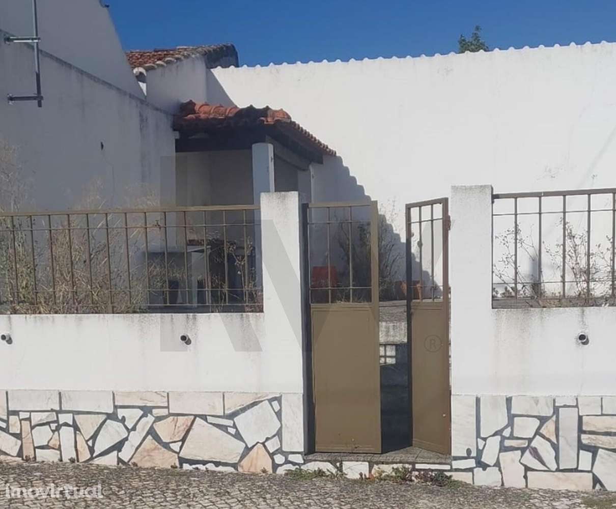 Dois Imóveis Urbanos em Vila Nova de São Pedro - Grande imagem: 3/7