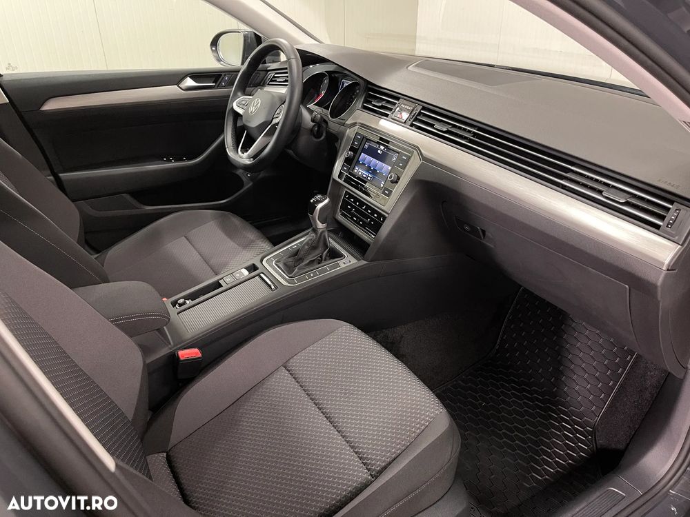 Volkswagen Passat 1.5 TSI ACT Advance - 11