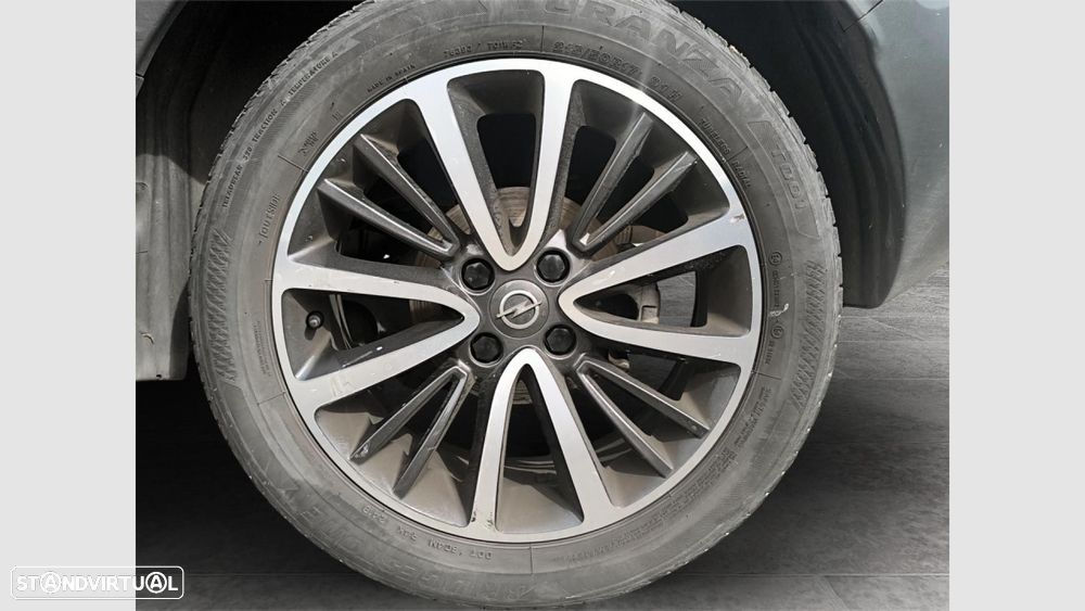 Opel Crossland X 1.2 T Innovation - 11