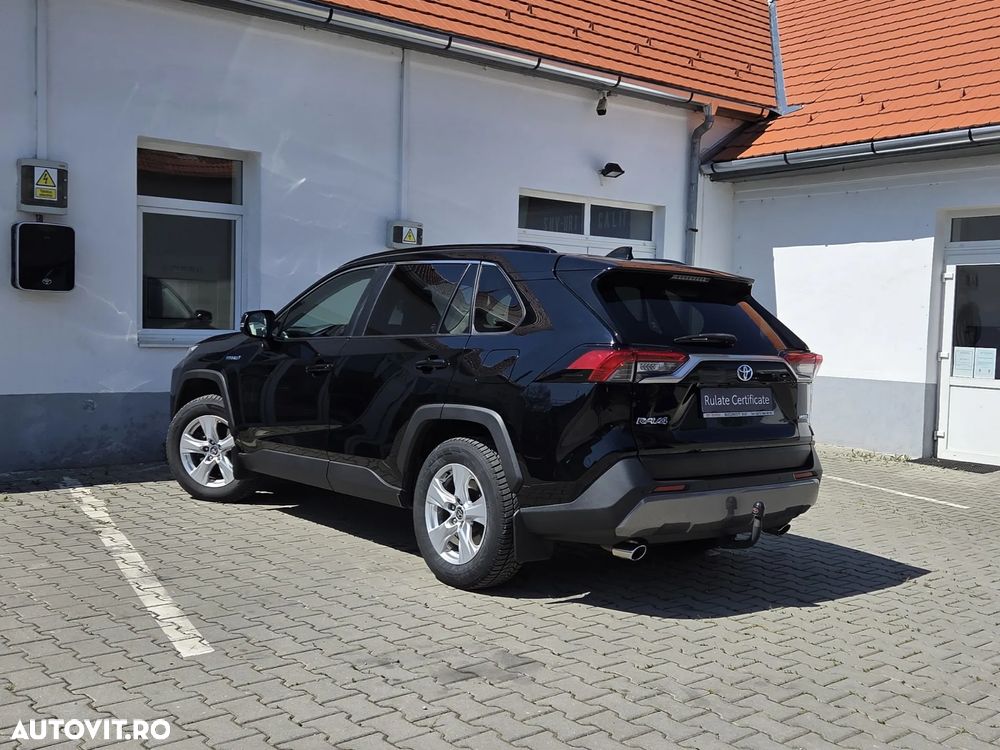 Toyota RAV4 - 3
