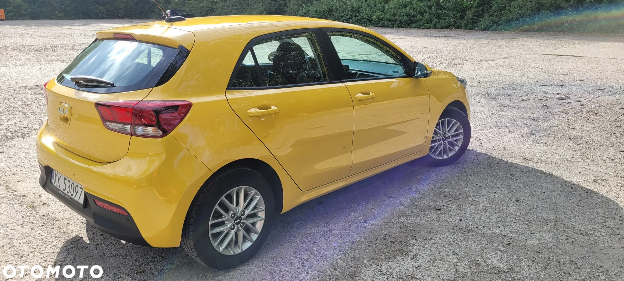 Kia Rio 1.2 L - 5