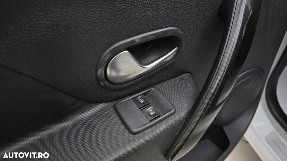 Dacia Logan MCV 0.9 TCe Laureate - 11