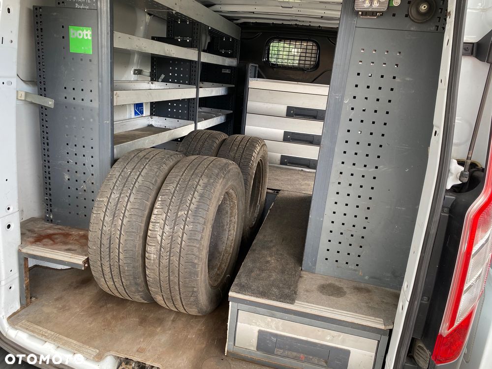Ford Transit Custom - 10