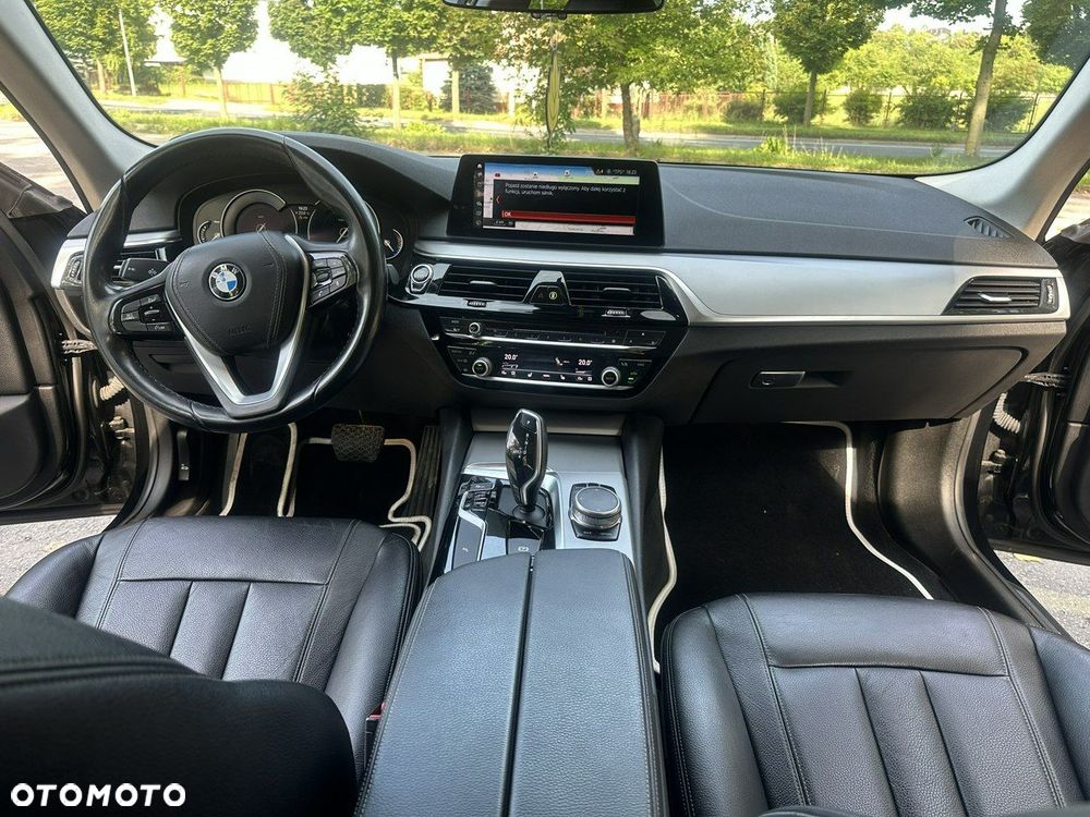 BMW Seria 5 520d Luxury Line sport - 21