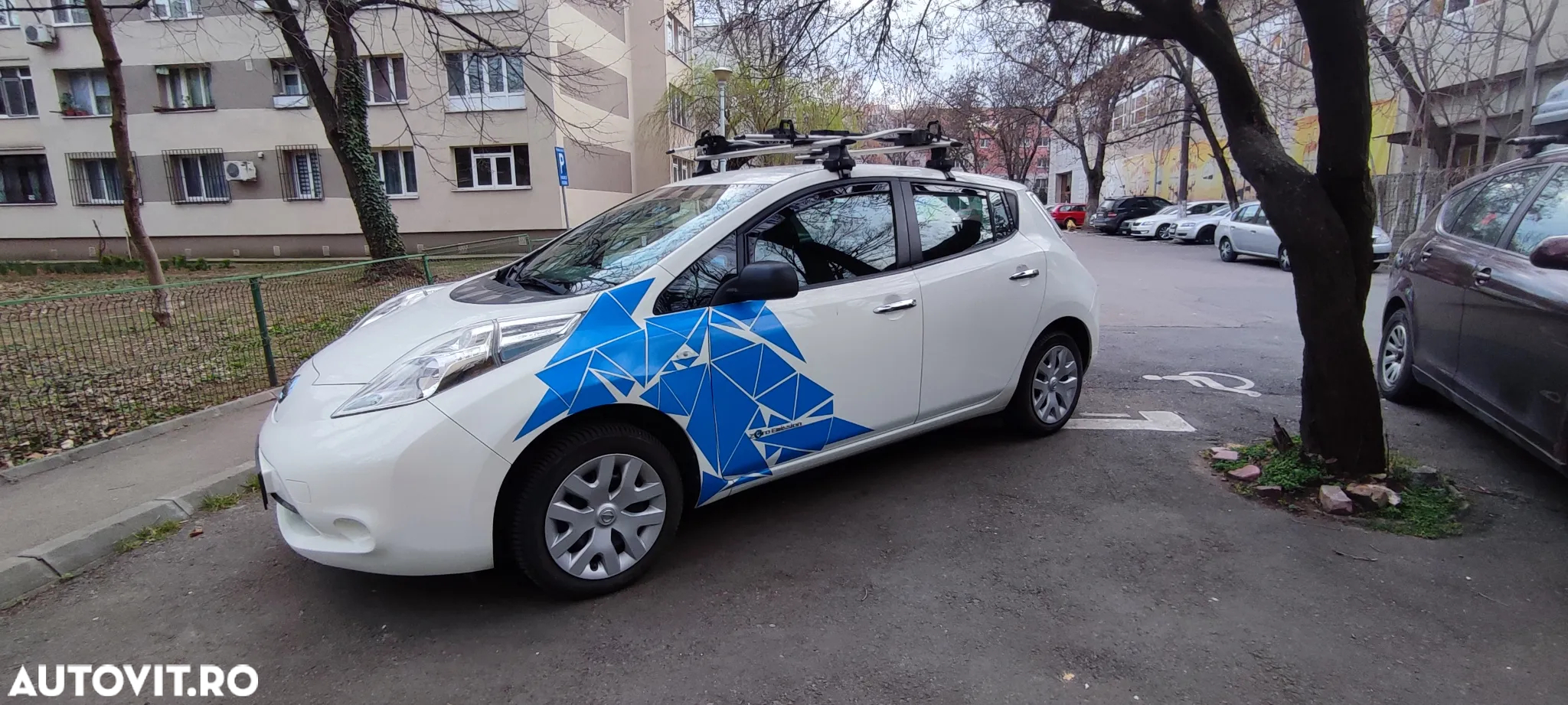 Nissan LEAF 24 kWh (mit Batterie) Visia - 2