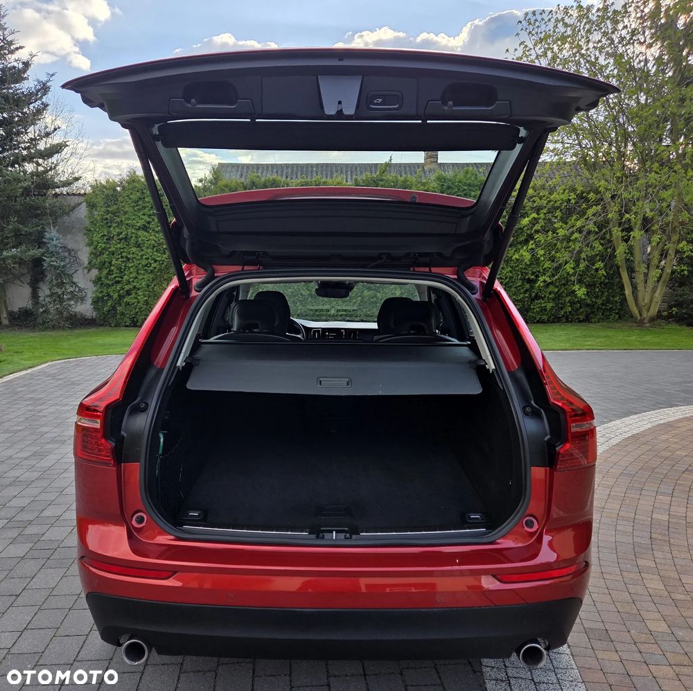 Volvo XC 60 D4 Momentum Pro - 16