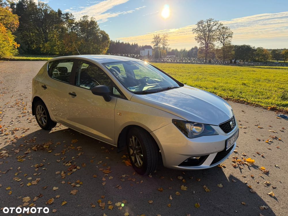Seat Ibiza 2015 photo 2
