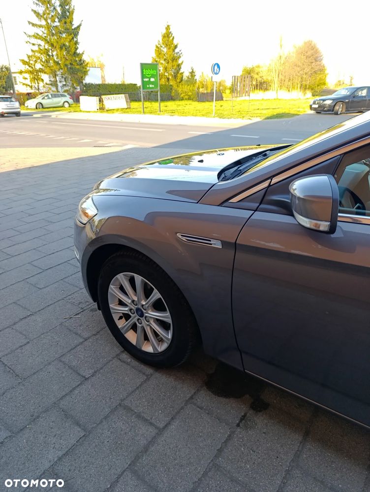 Ford Mondeo 2.0 TDCi Ambiente - 10