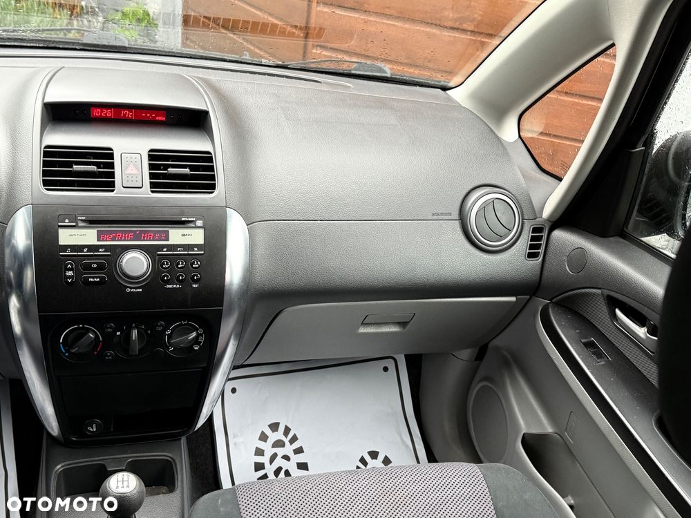 Suzuki SX4 1.6 VVT Streetline 4x2 Club - 8