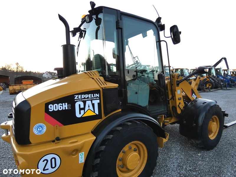 Caterpillar CAT 906H2 Z Niemiec / Ładny Stan / 5.958mtg / kilka sztuk / - 28