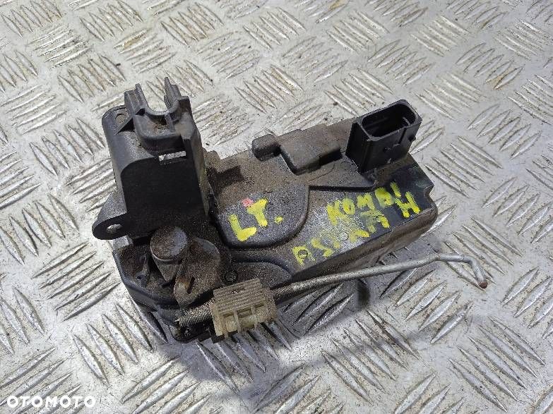 ZAMEK DRZWI LEWY TYLNY OPEL ASTRA H 13210738 - 1