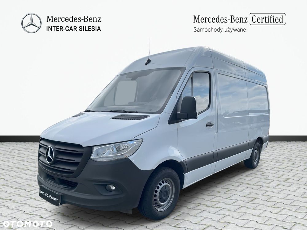 Mercedes-Benz Sprinter - 2