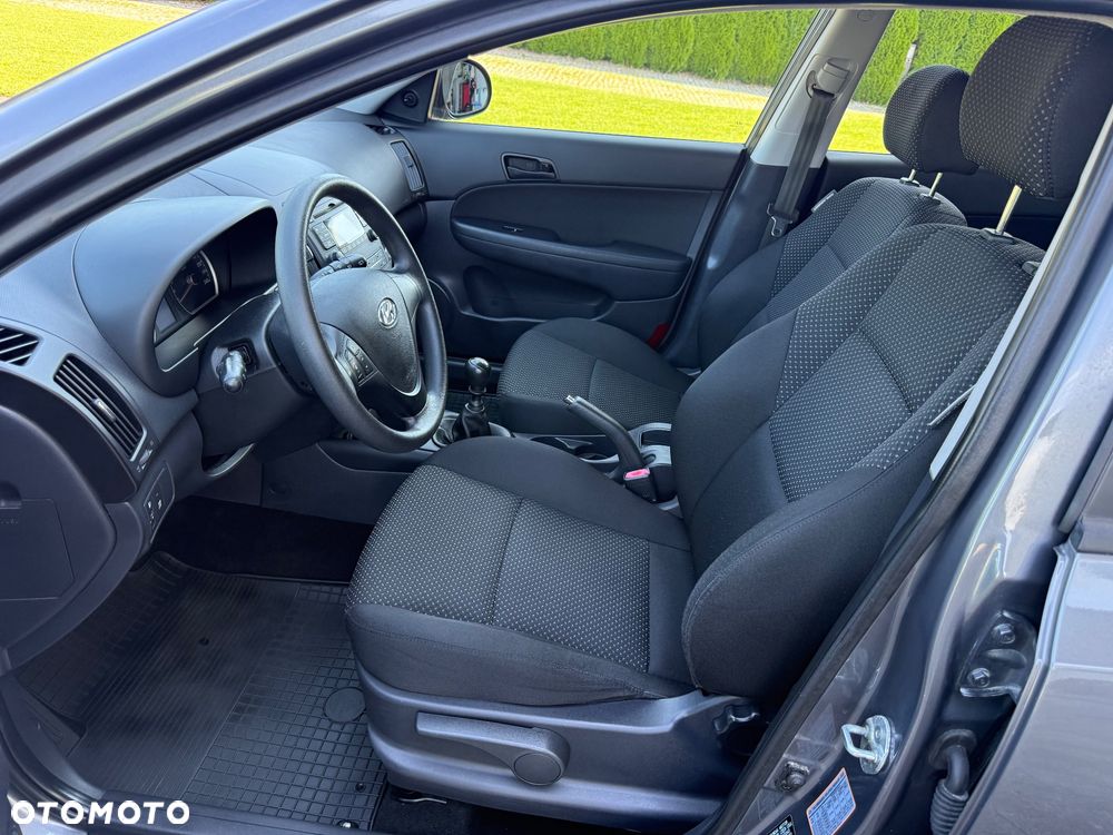 Hyundai i30 1.4 Blue Comfort - 13