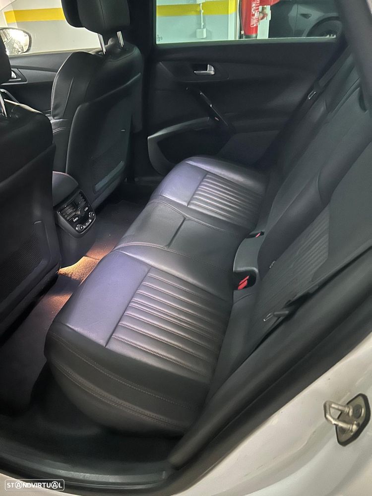 Peugeot 508 RXH 2.0 BlueHDi EAT6 - 11