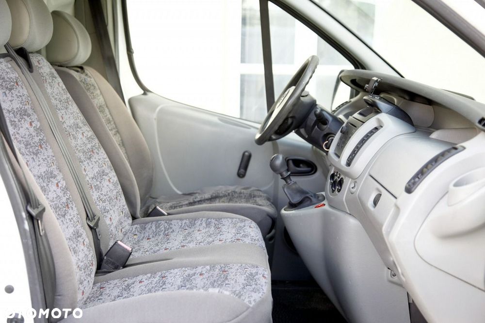 Opel Vivaro - 13